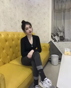 昌吉25岁苗条小姑娘
