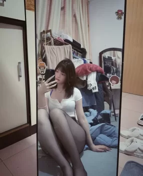 分享虹口区身材极好小骚妹