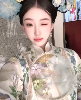 天津凌奥大胸名器小妹