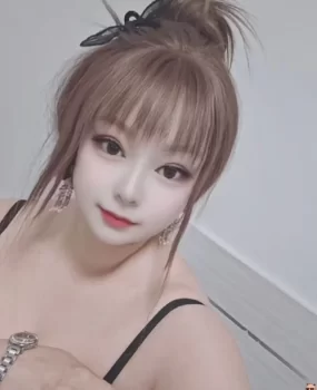 丰满大胸人妻少妇