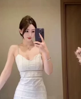 杭州小美女颜值很耐看