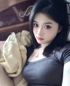 青浦清纯兼职妹子