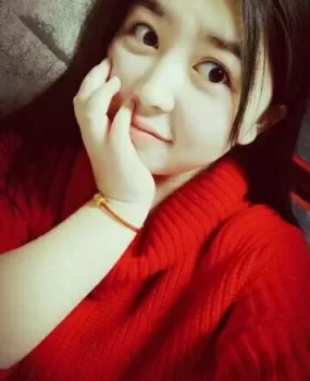 96年微胖妹子口活无齿感