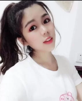 20年轻的护士做兼职贡献给各位狼有