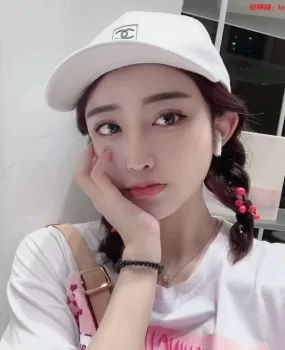 温州辣妹子尚好的炮架子喷水如撒尿