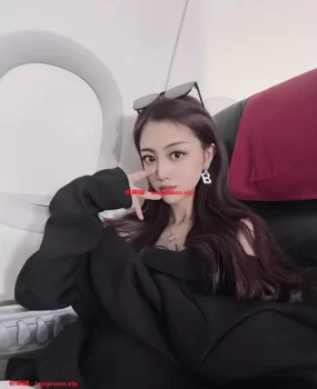 成都极品清纯小美女